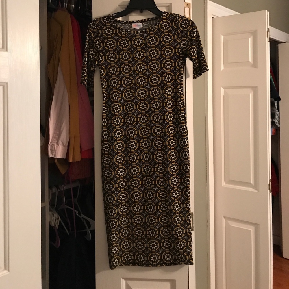 Lularoe Julia. BNWOT