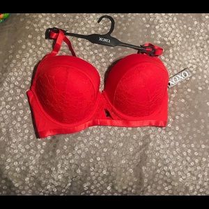 NWT XOXO Miss Scarlett, size 38D Bra