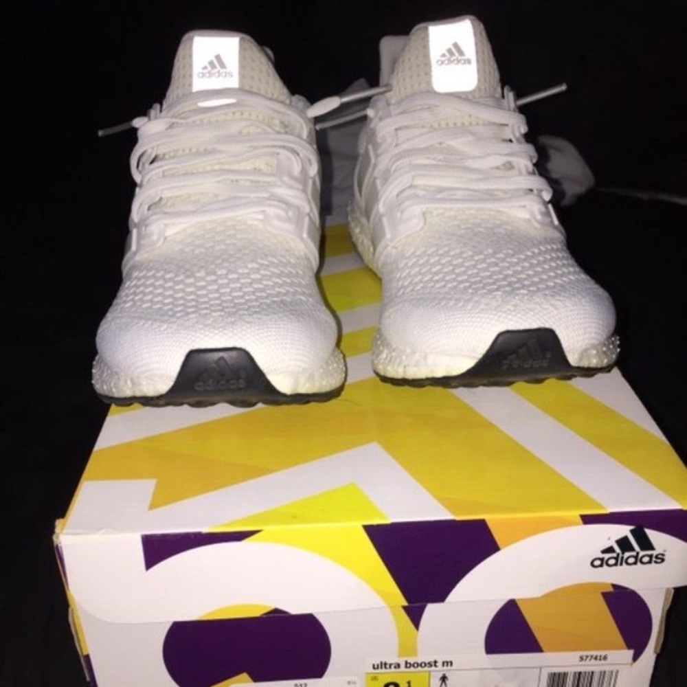 Triple white ultraboost 1.0 Sz 8.5
