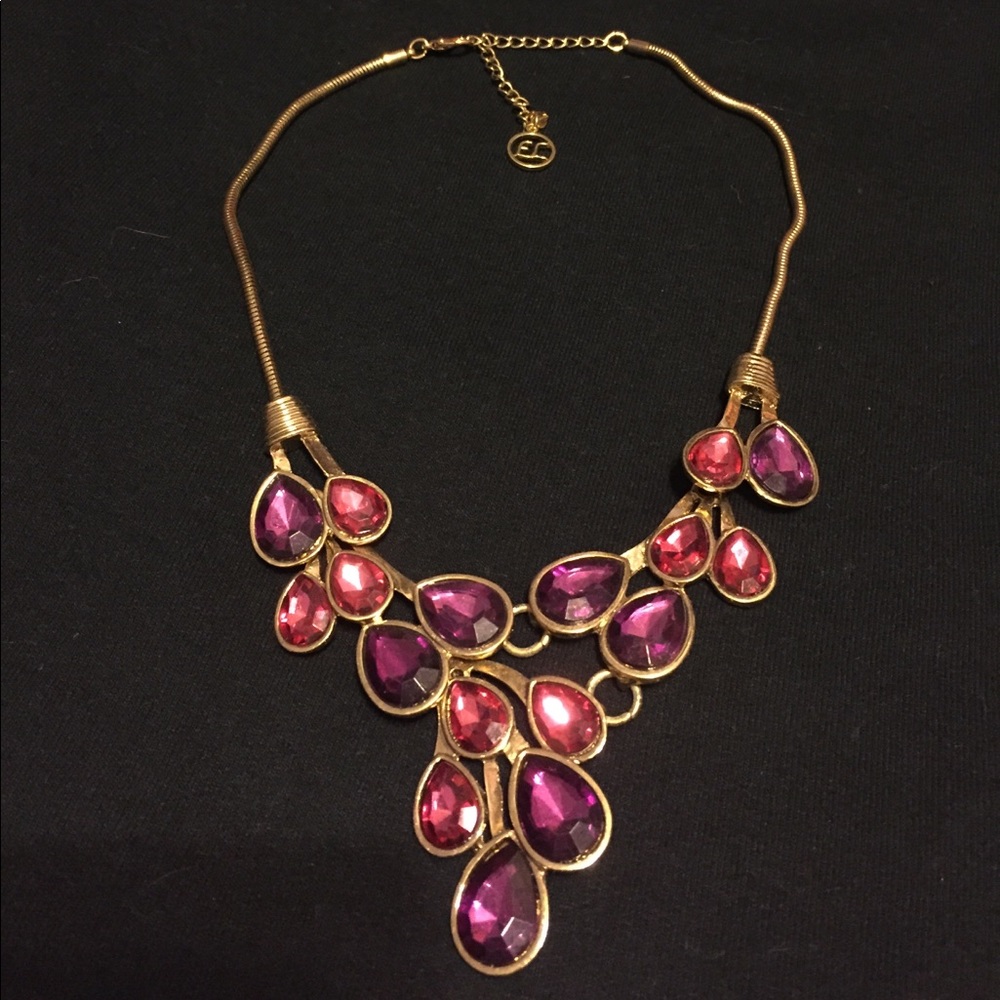 Statement necklace