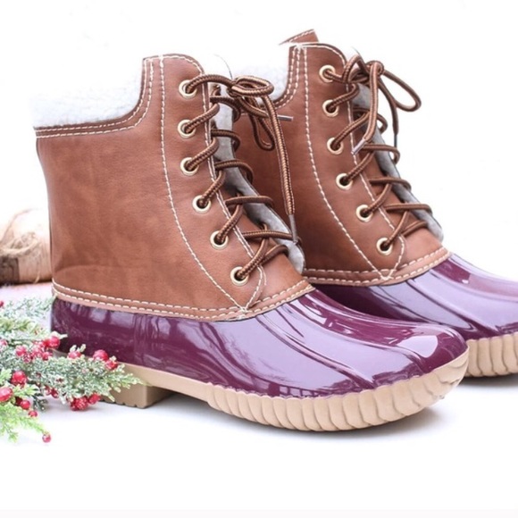 Wine Duck Boots - Picture 2 of 4