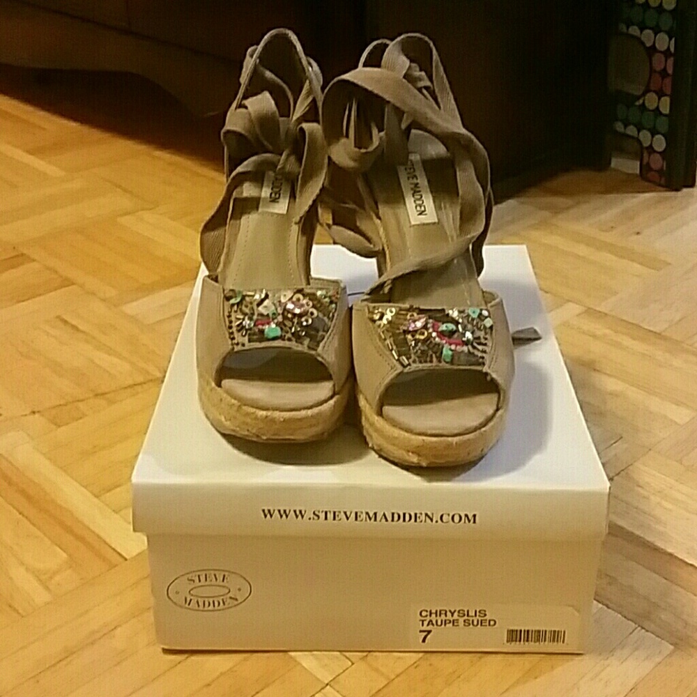 Steve Madden wedges