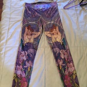 Blackmilk Mucha leggings - museum