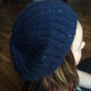 NAVY KNIT BEANIE💕