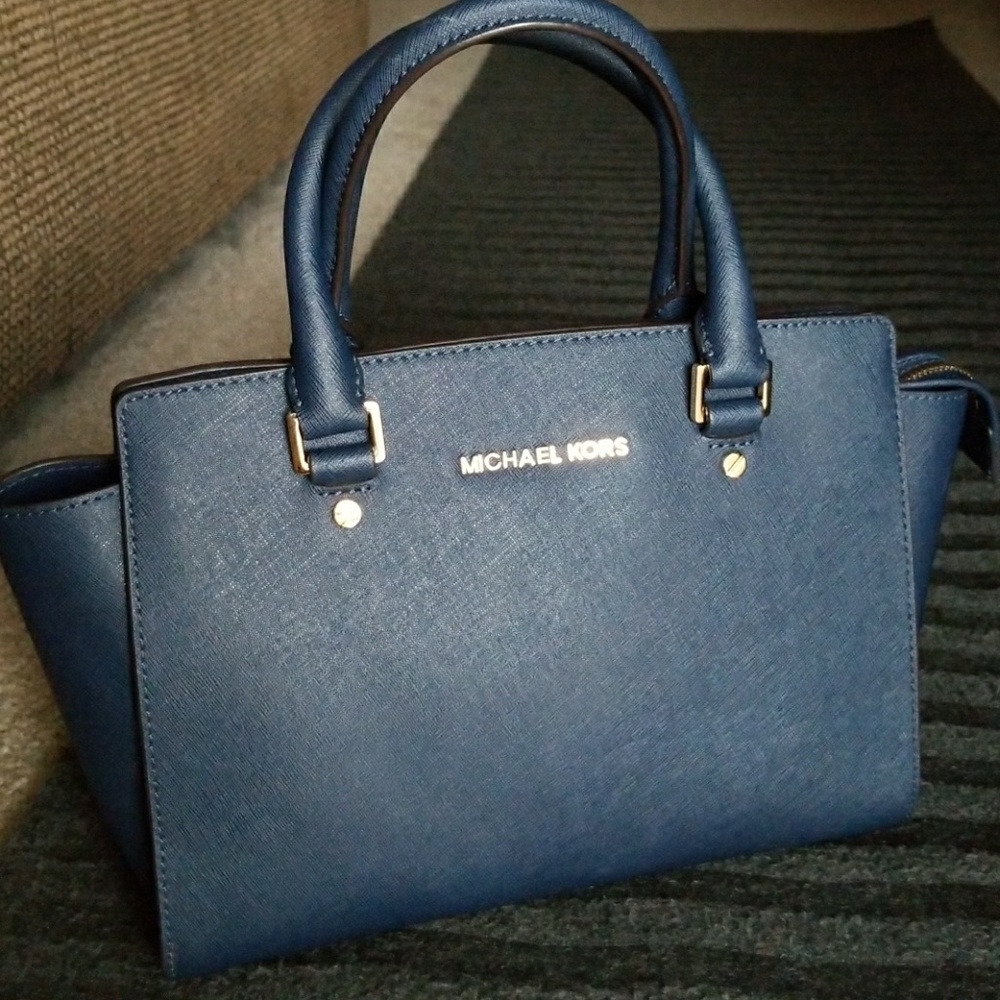 Michael Kors Selma Saffiano Leather Medium Satchel