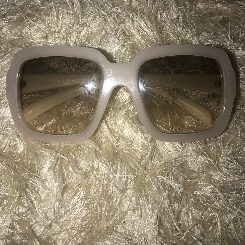 🌸OFFERS ! 🌸 Prada Sunglasses White