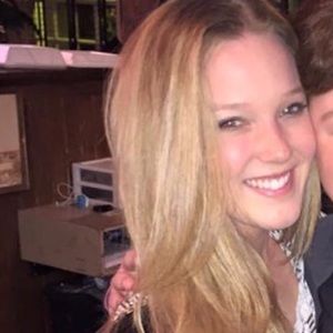 Meet your Posher, Caroline