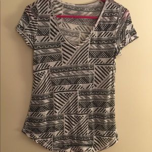 Black and white patterned Tee