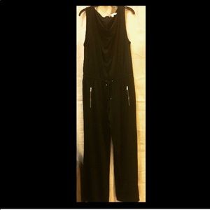 MAKE AN OFFER‼️ Larry Levine Black Jumpsuit L