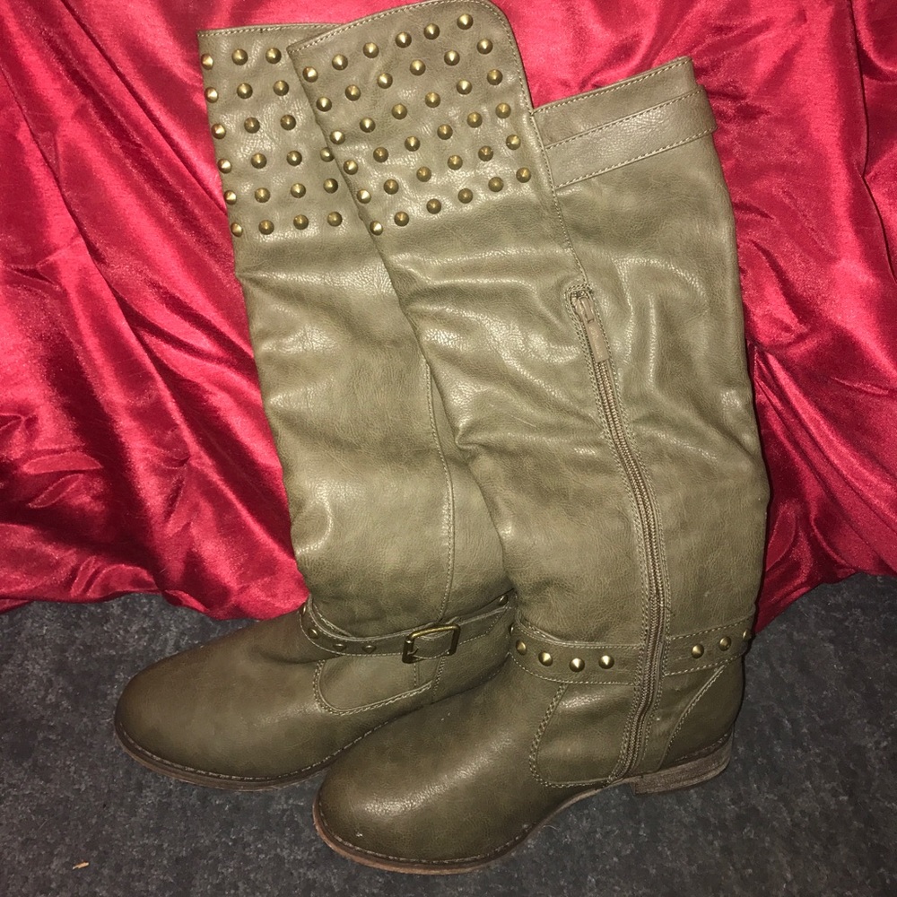 Biker boots