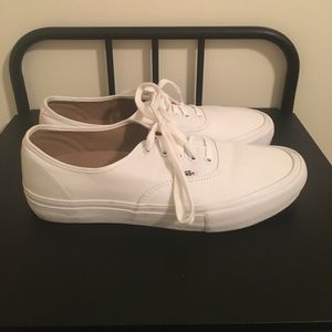 Vans Authentic Pro Size 11 in White
