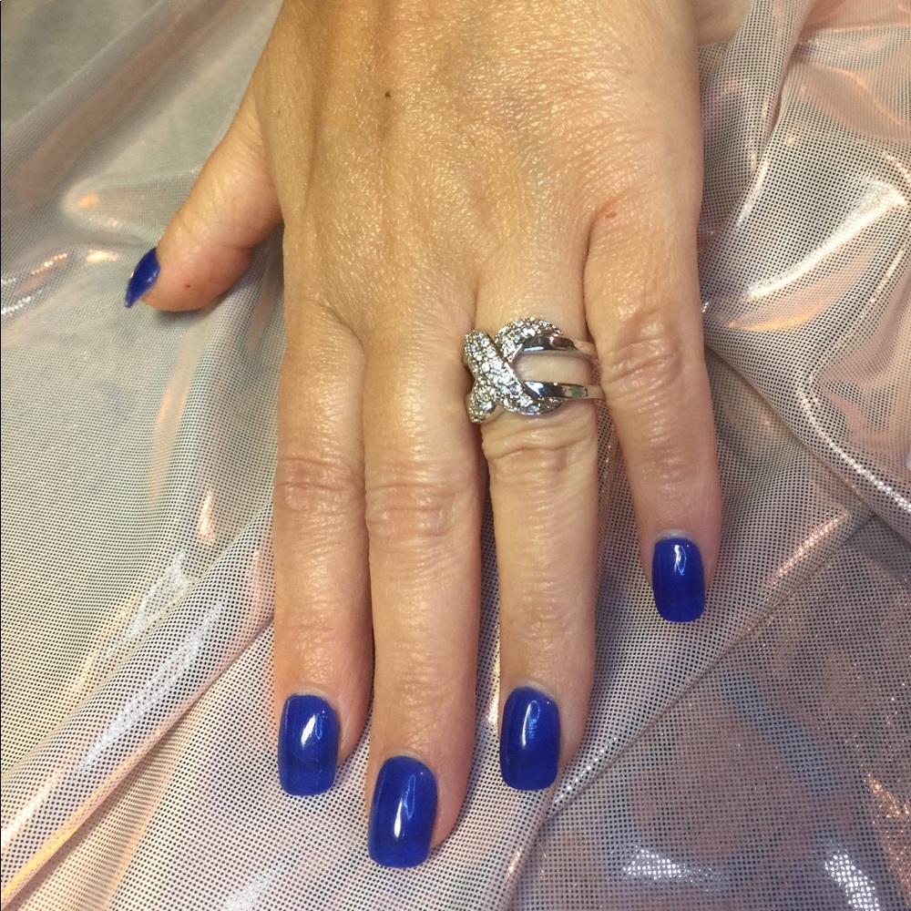 Silver (fake) Diamond 'X' Ring