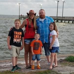 Meet your Posher, Tiffany