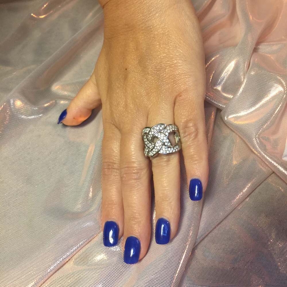 Criss-Cross Silver (fake) Diamond Ring