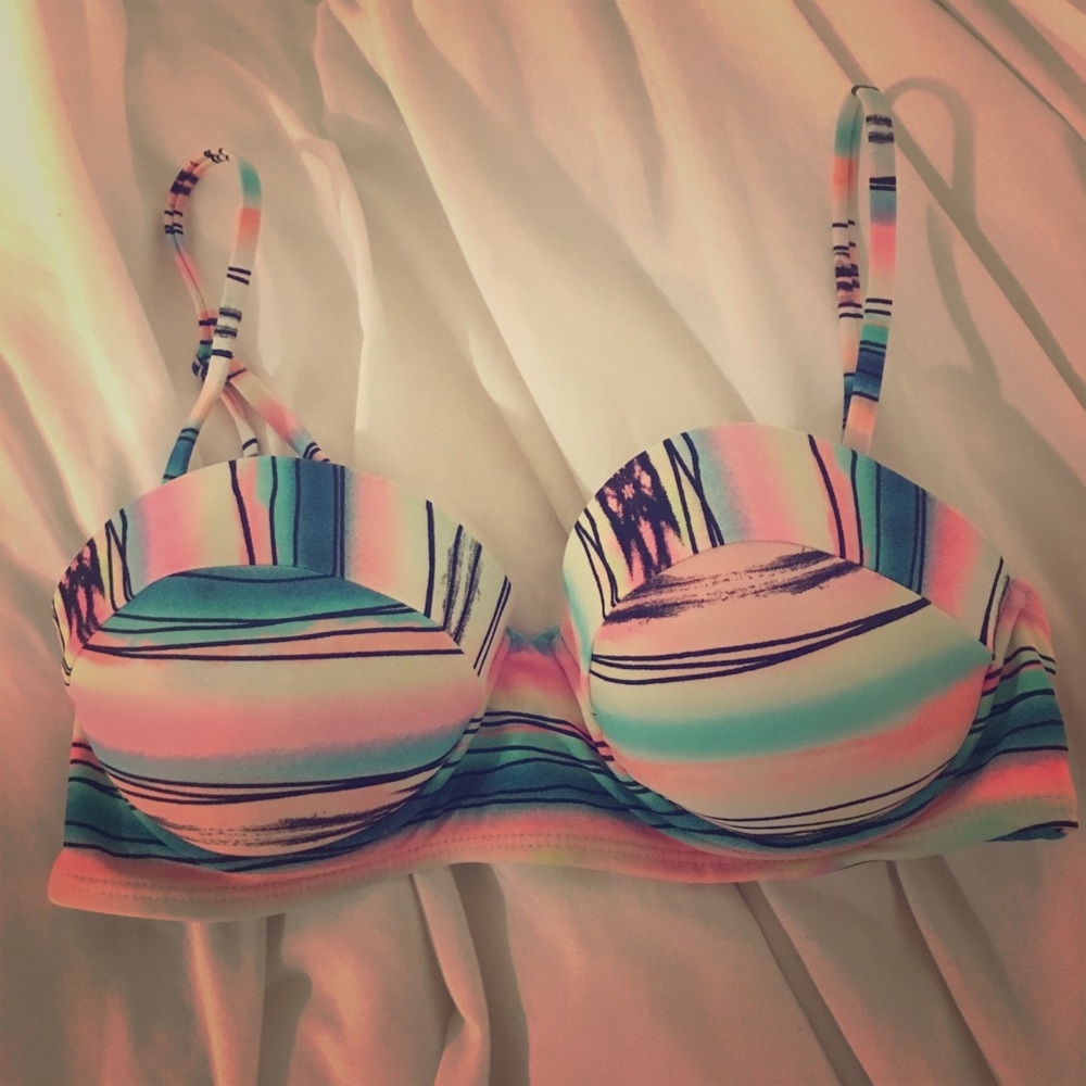 Bikini top