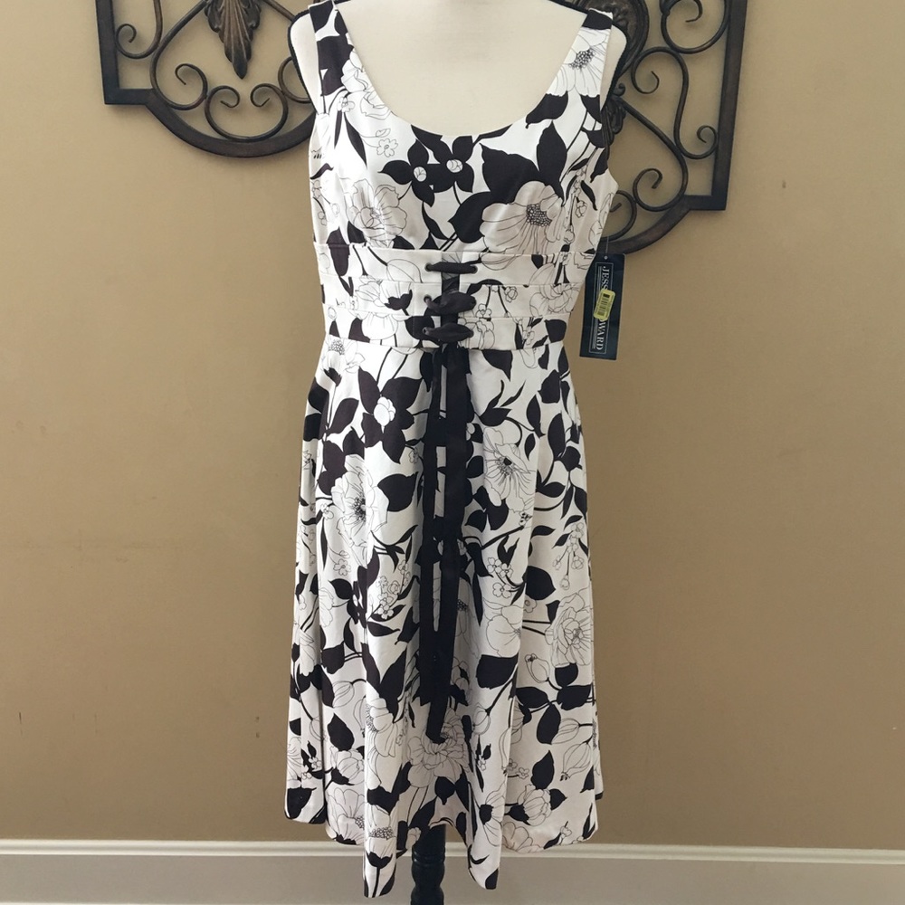 NWT Jessica Howard dress in size 12