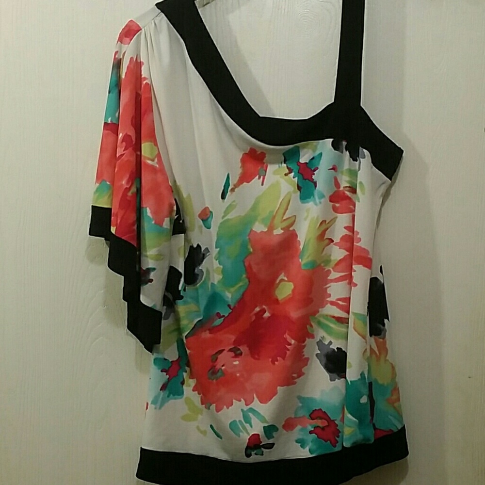 Wrapper Floral One Shoulder