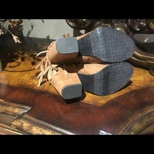 DV NWOT tan fringe peep toe booties 8 Dolce Vita