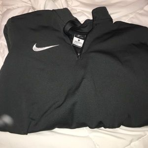 GREY NIKE SOCCER 3/4 ZIP
