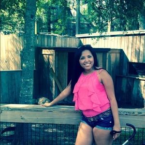 Meet your Posher, Melissa