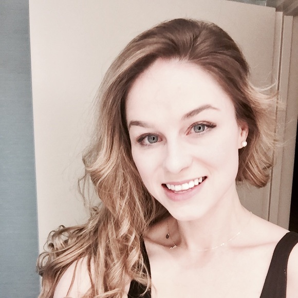 Meet your Posher, Erika - Picture 1 of 1