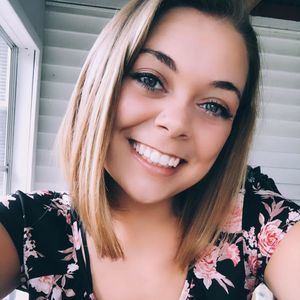 Meet your Posher, Kaela