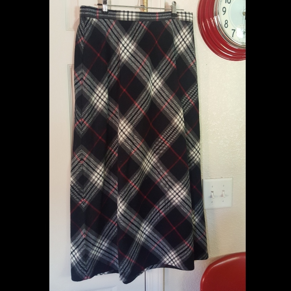 Prophecy by Segharbor full length plaid skirt