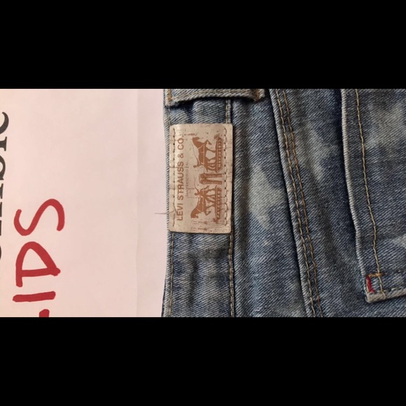 CLOSET CLOSING Levi shorts - Picture 3 of 3