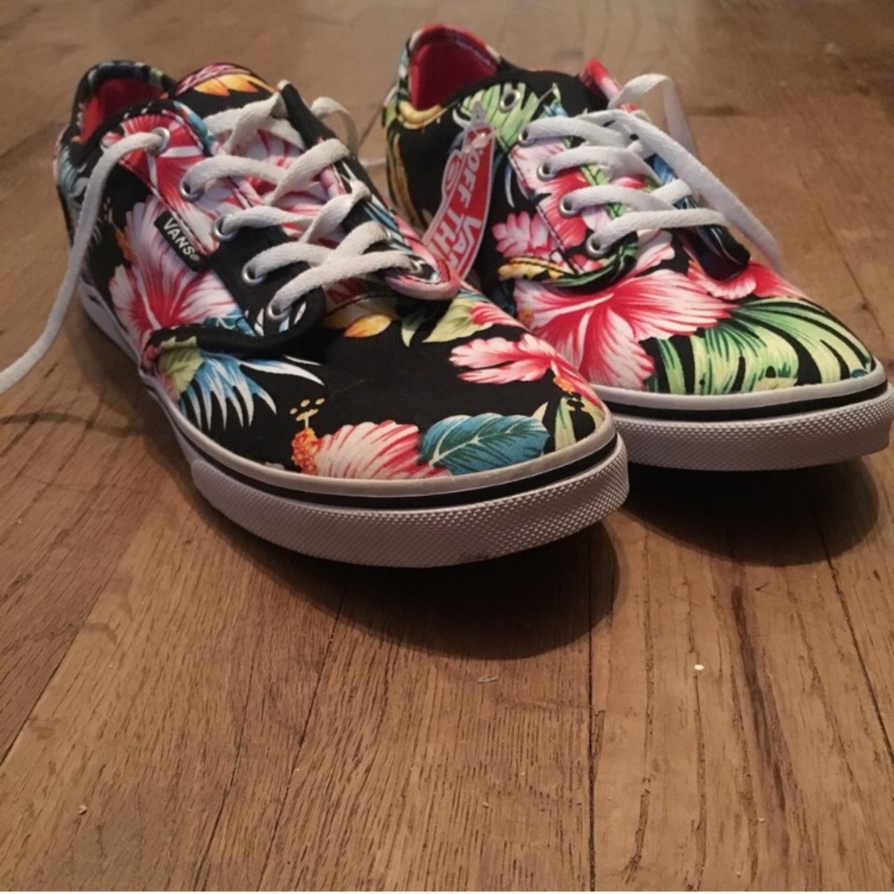 hawaiian print vans