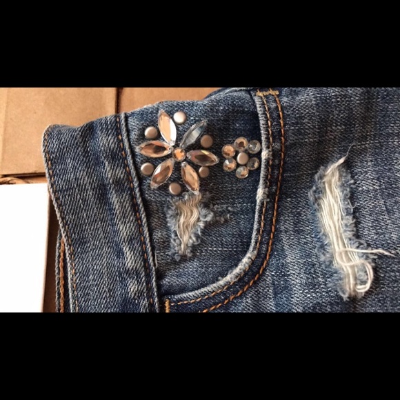 CLOSET CLOSING Abercrombie Shorts - Picture 4 of 4