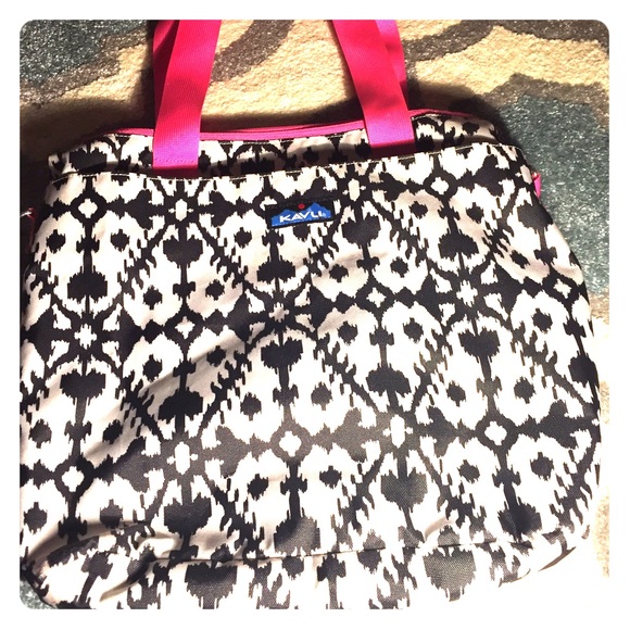Kavu Tote - Picture 1 of 4