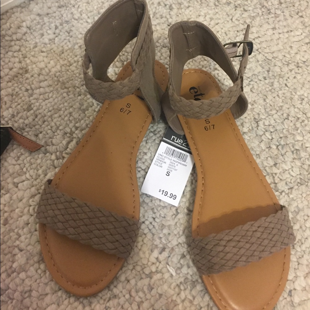 Sandals- rue21
