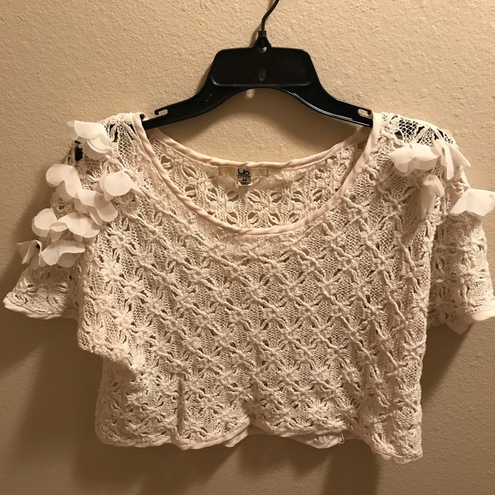 Floral, knit 3D cropped/layered top