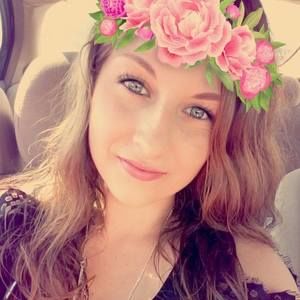 Meet your Posher, Kelli