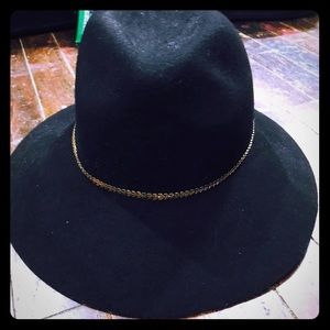 New with tags hat