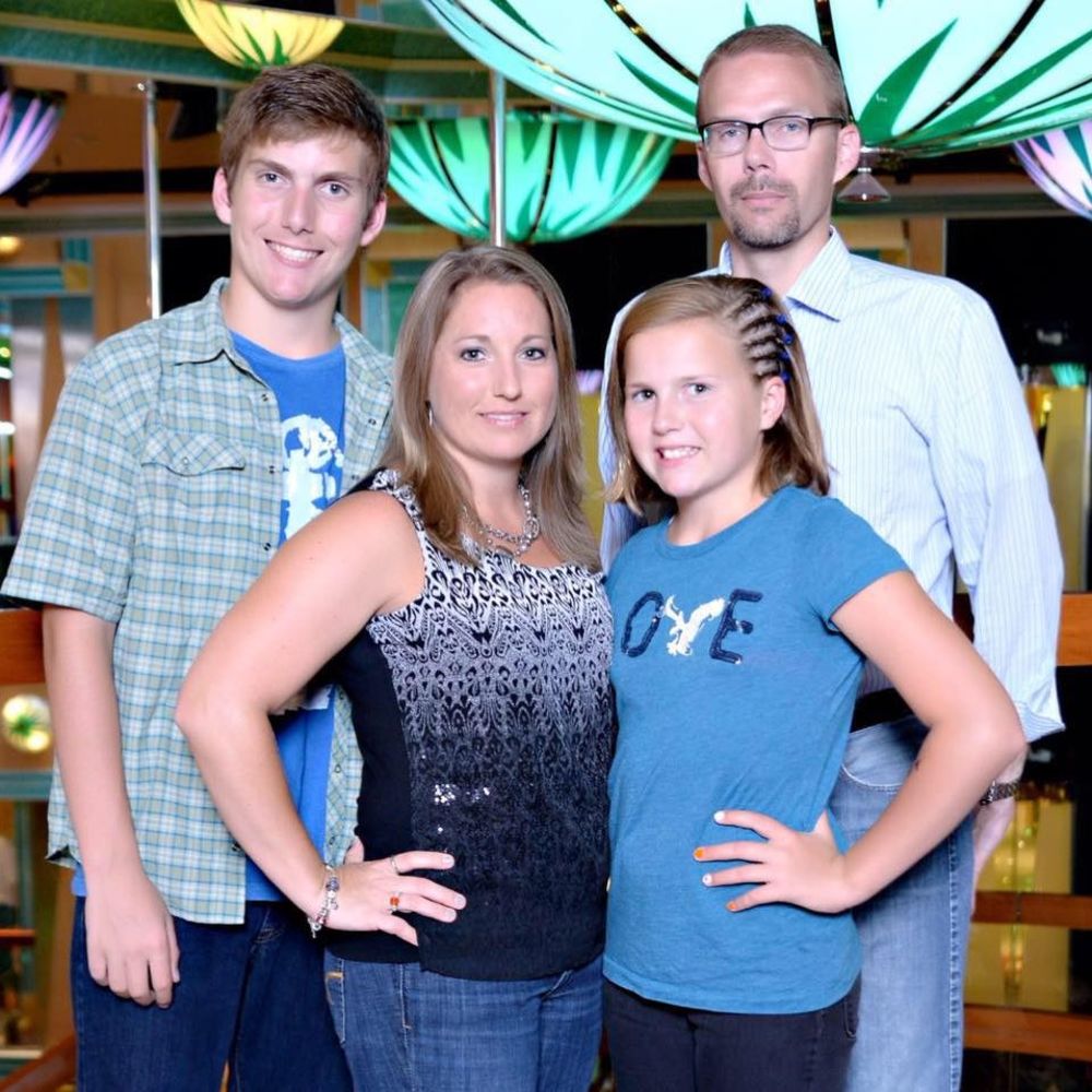 Meet your Posher, Kara