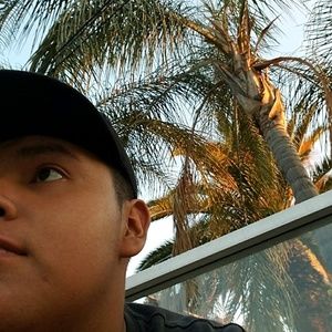 Meet your Posher, Luis