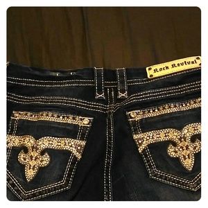 Women's Rock revivals size 33