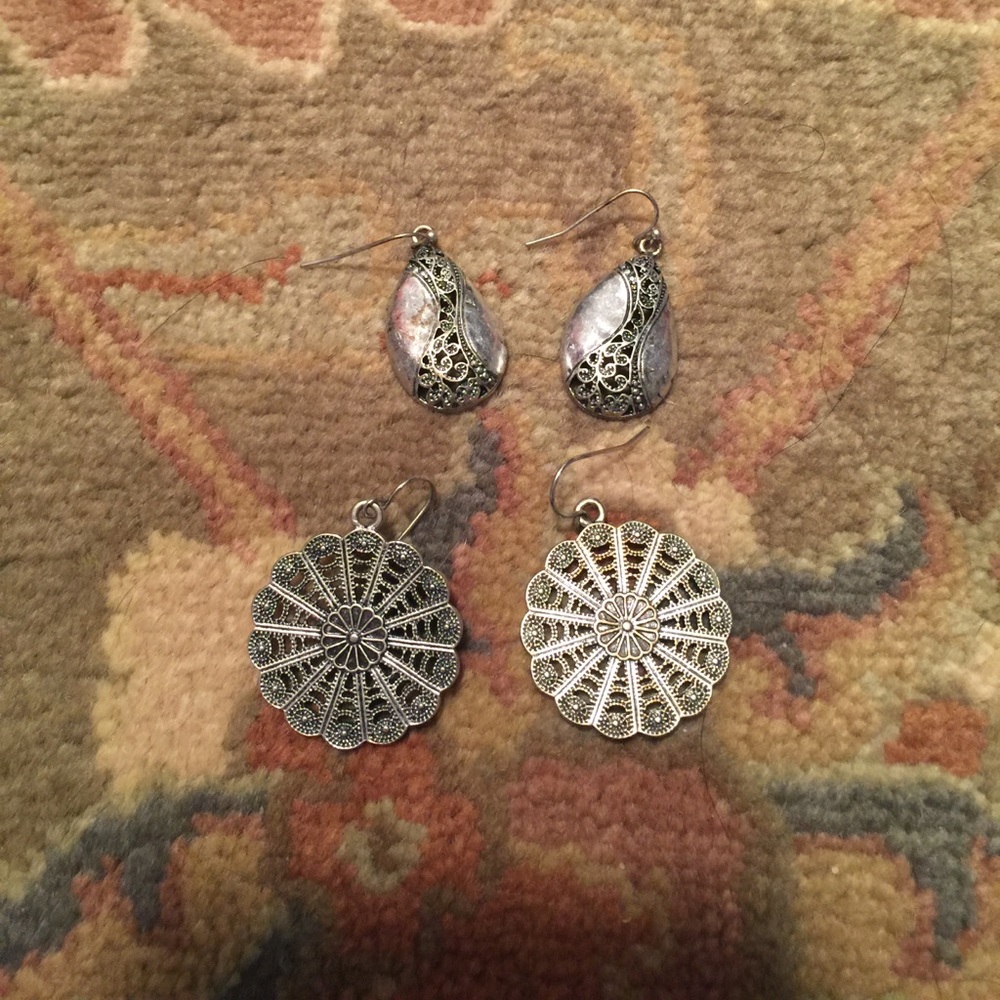 Premier  -Hidden Treasures  & Botanical