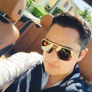 Meet your Posher, Khaled