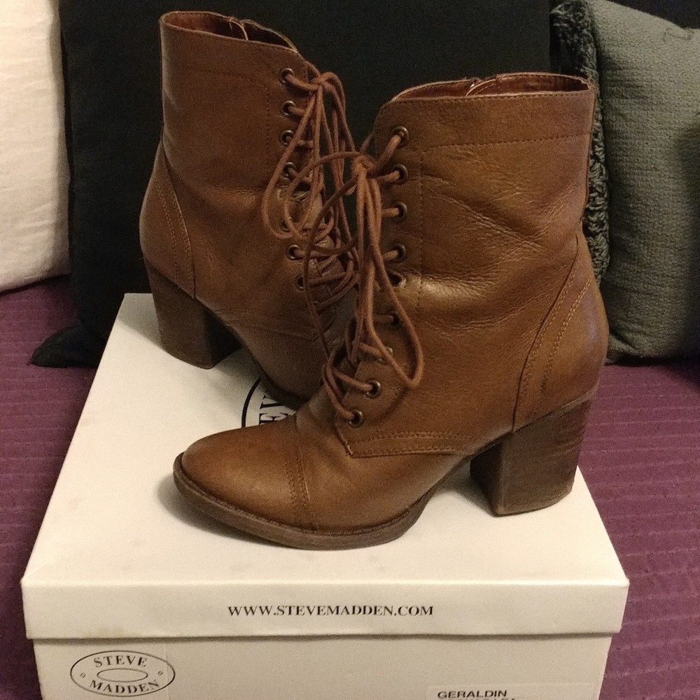 Cognac lace up booties with zipper
