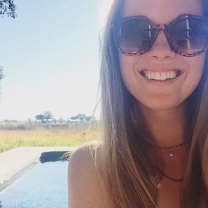 Meet your Posher, Laura