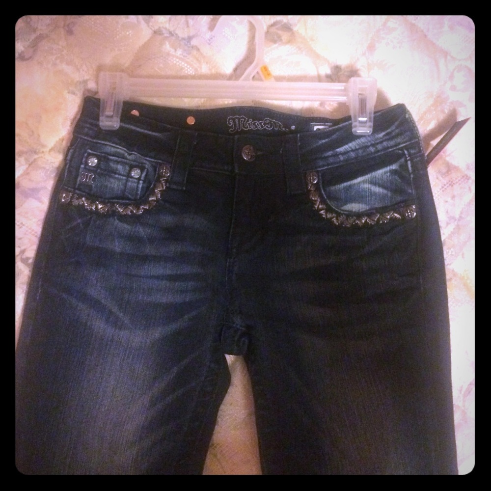 Miss Me Jeans size 26!! NEVER WORN!!!