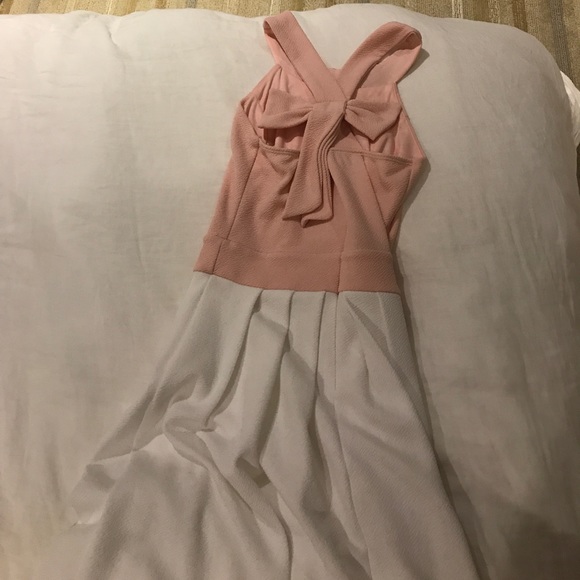 White and Pink Francesca's Dress - Picture 2 of 4