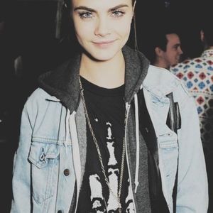 UNIF The Hail No Muscle Tee