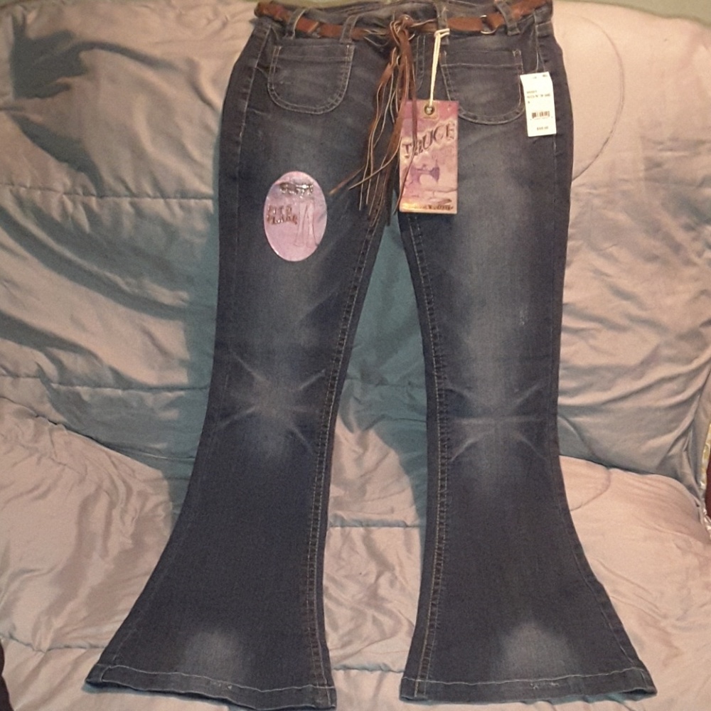 Truce brand jeans size 9
