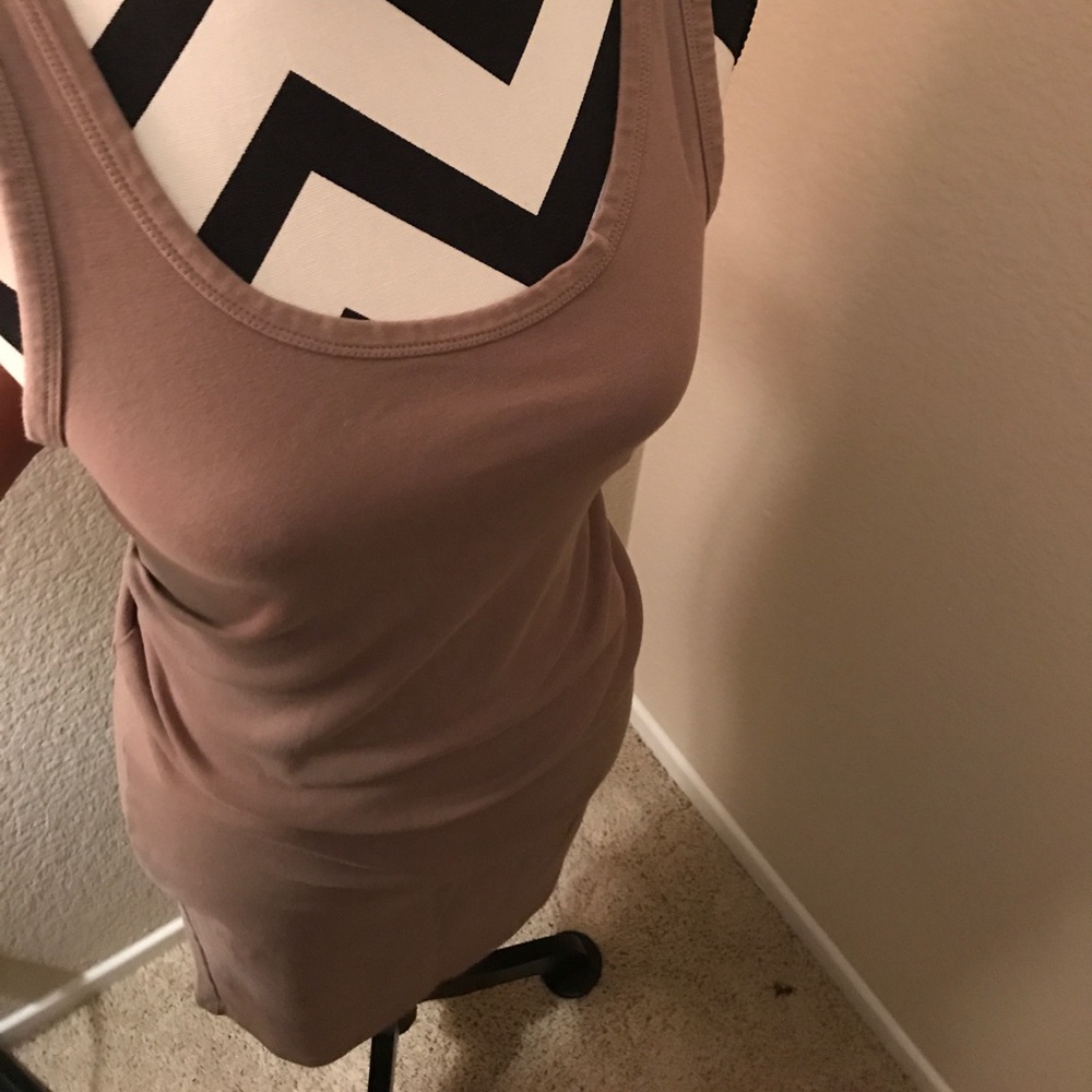 Bodycon scooped neck nude dress