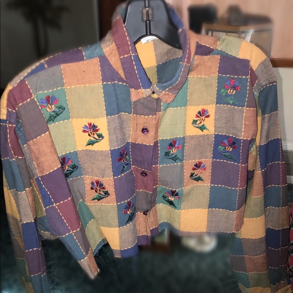 Checkered embroidery crop top - Picture 2 of 5