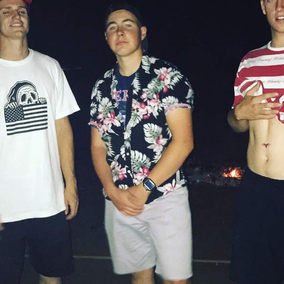 Meet your Posher, James - Picture 1 of 1