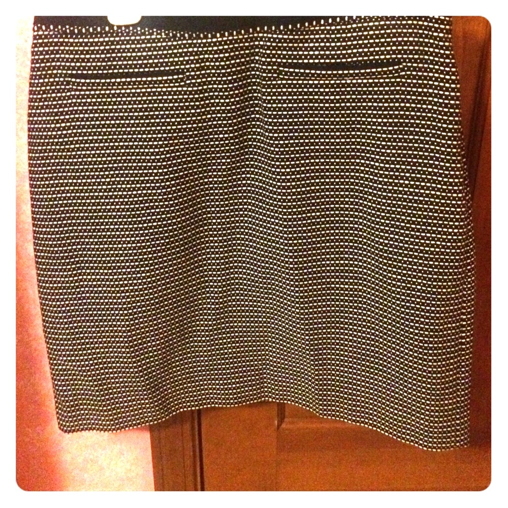 Navy and white brooks brothers skirt